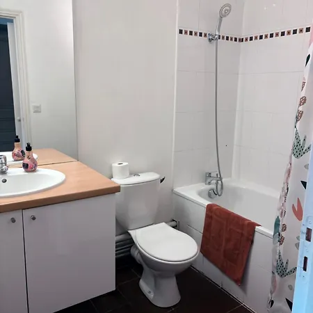 Bel Avec Cour Au Coeur De La Bastide *