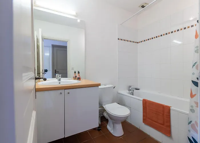 Bel Avec Cour Au Coeur De La Bastide