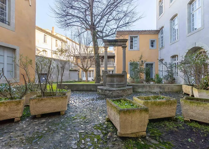 Bel Avec Cour Au Coeur De La Bastide *